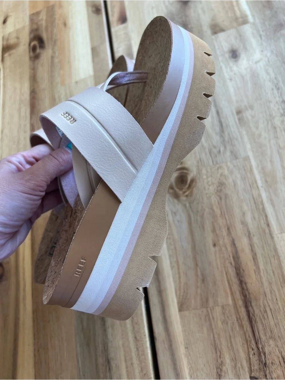 Reef Lennox Higher Platform Flip Flops | US 7 | Beige Cork Sandals